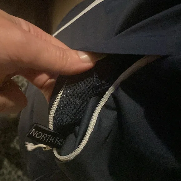 THE NORTH FACE Women’s Windbreaker Navy Blue/Pink/Silver Size Small - Picture 5 of 13